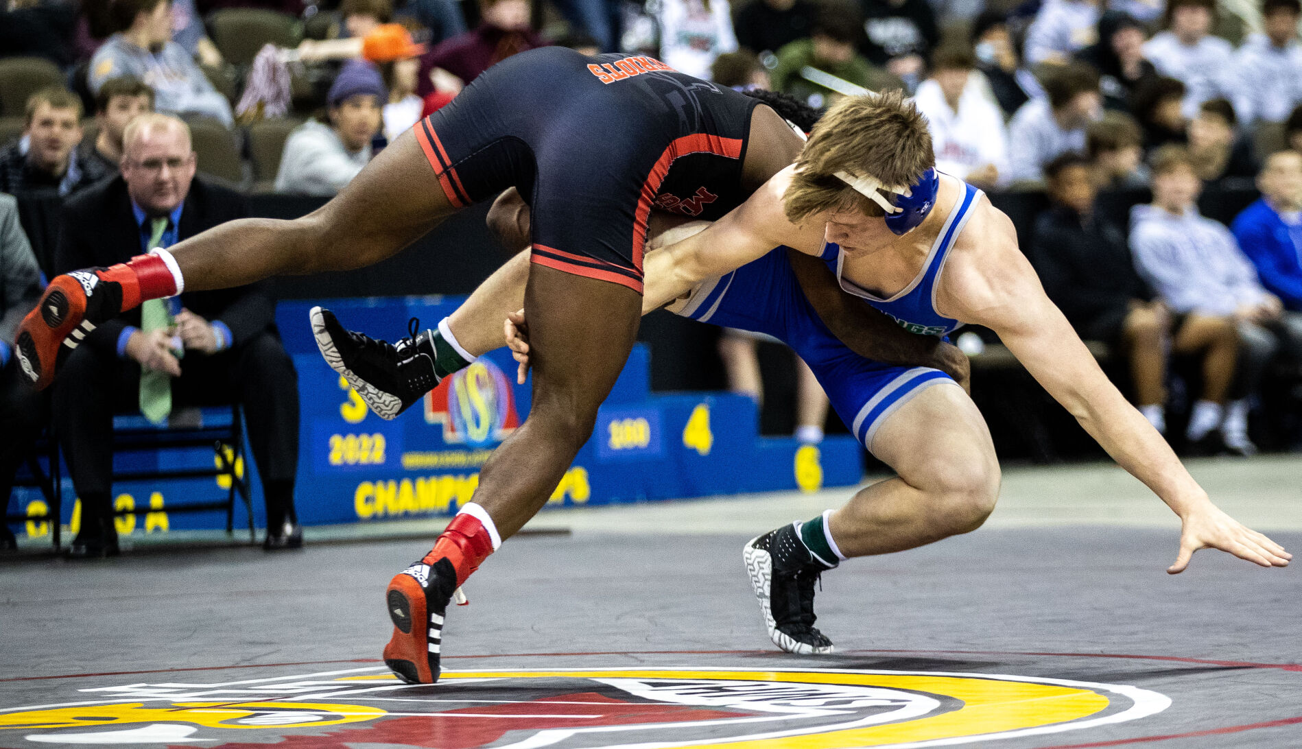 022022-owh-spo-statewrestling-LS06.jpg